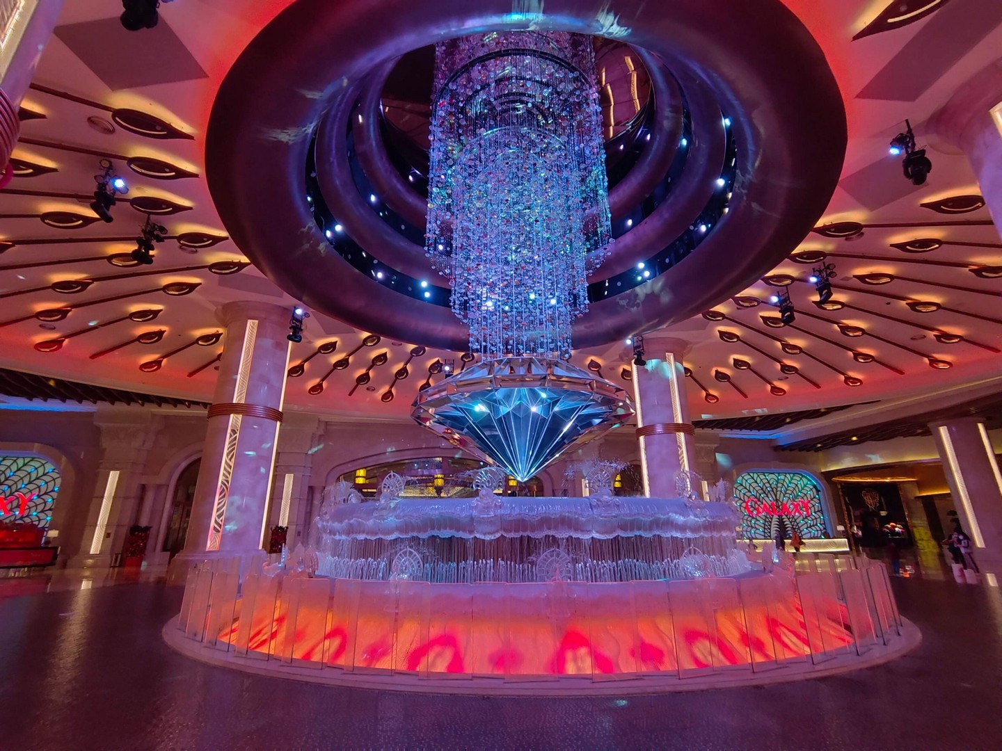 Fortune Diamond - Show Times, Galaxy Macau Lobby, Cotai, Macau